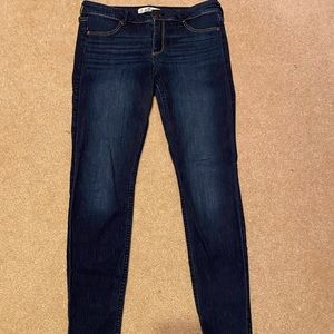 Hollister Jeggings size 9r 29x29